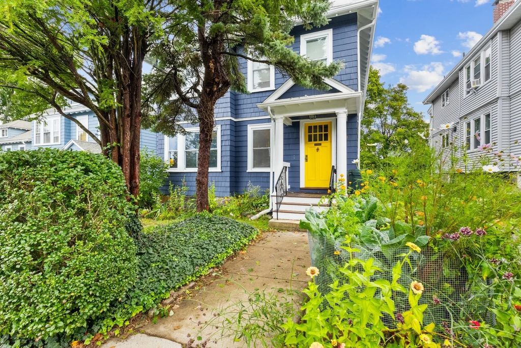 99 Saint Rose St #1, Boston