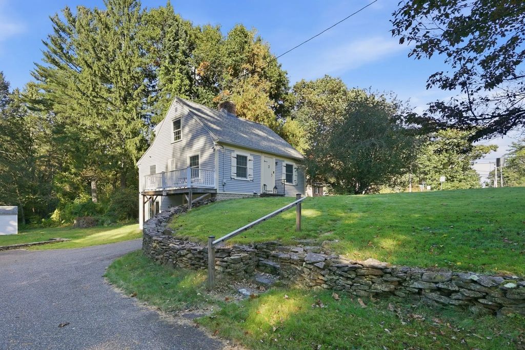 479 Springfield St, Wilbraham