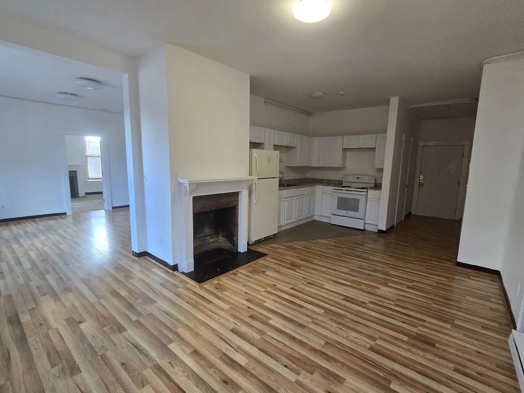 14 E Main St #1, Orange