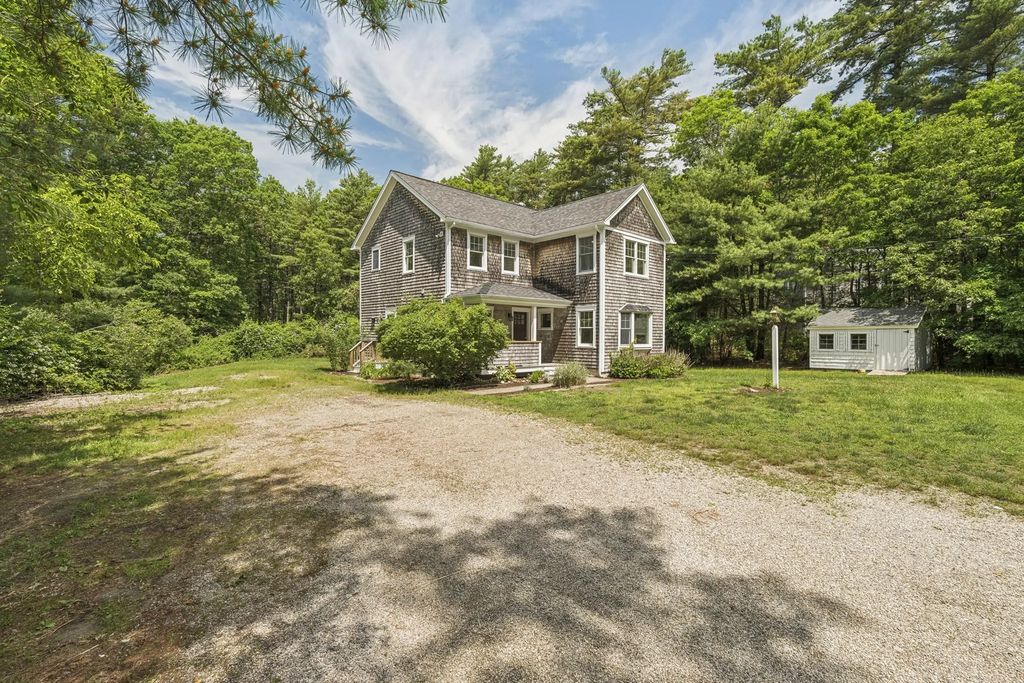 23 Crystal Spring Road, Mattapoisett