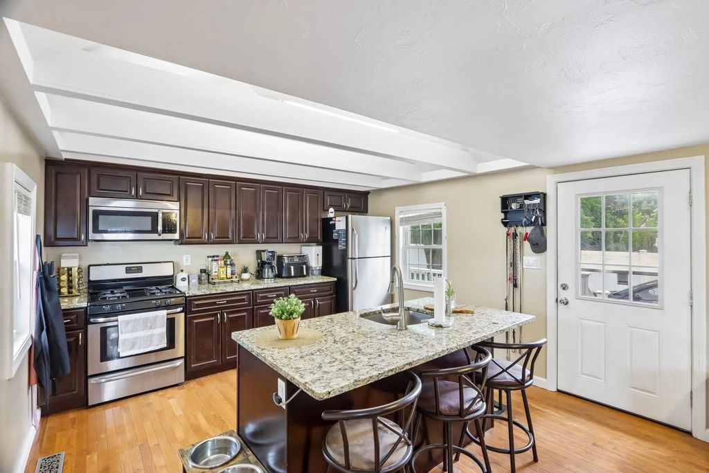 281 Washington St, Taunton