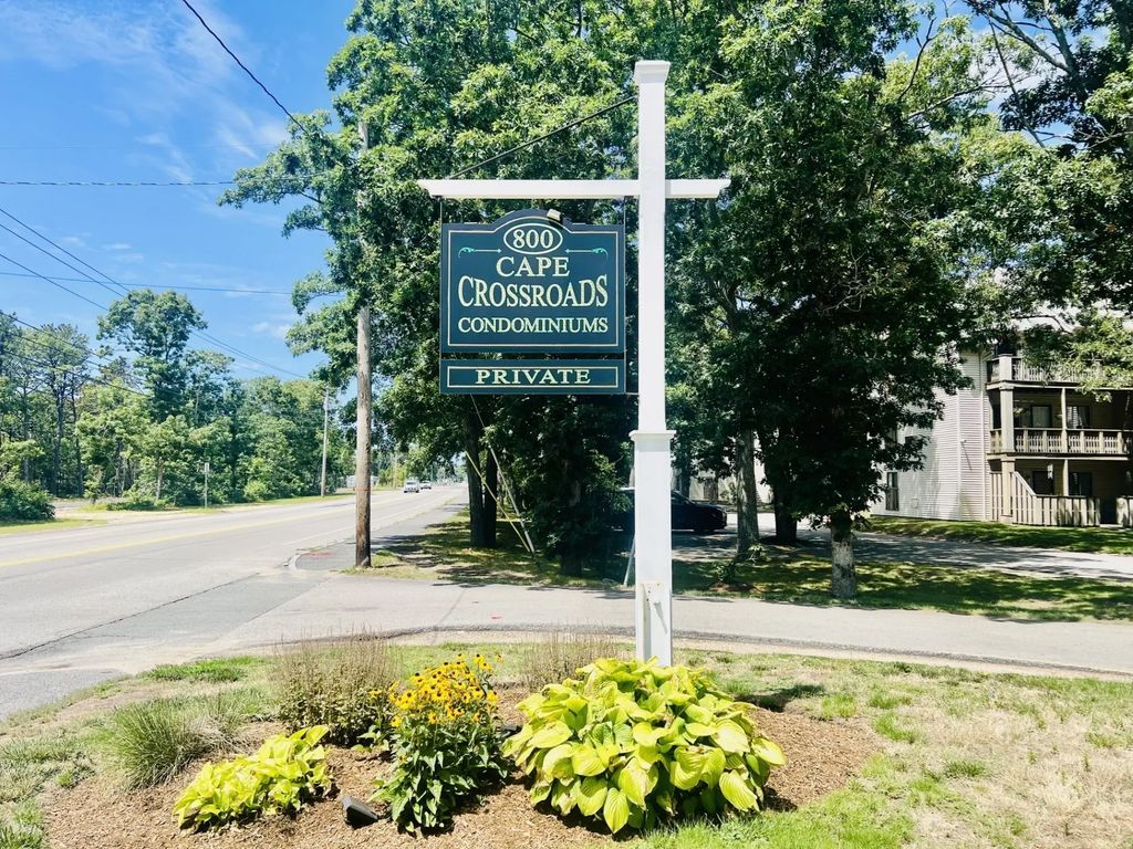 800 Bearses Way #4ec, Barnstable