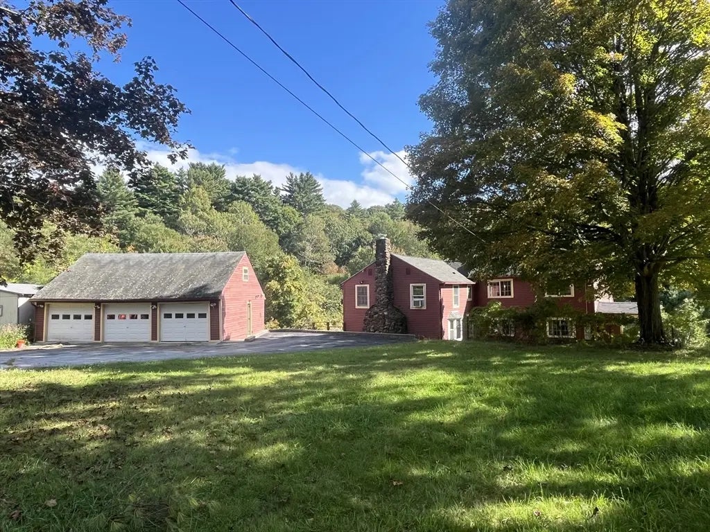 30 Little Rest Rd, Brimfield