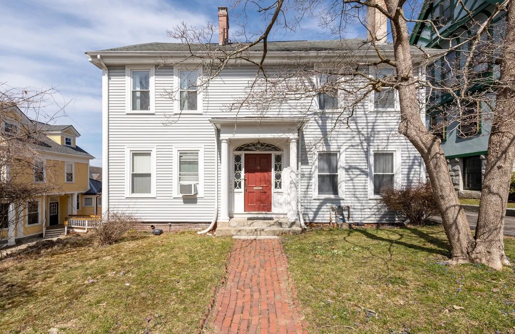 36 Cedar St, Worcester