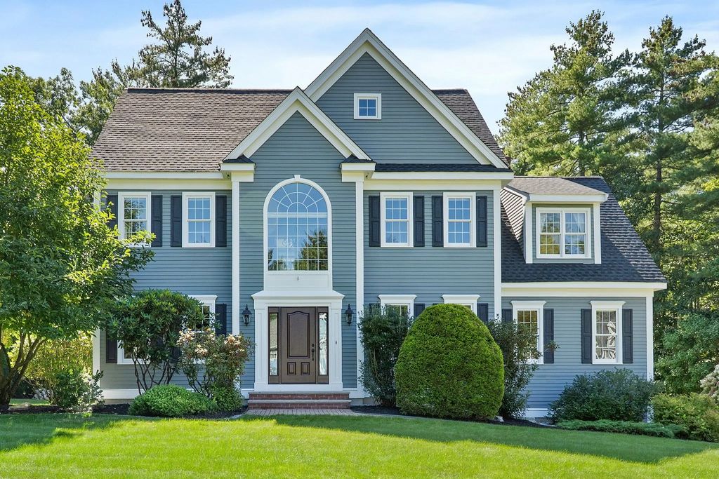7 Sylvan Dr, Stow