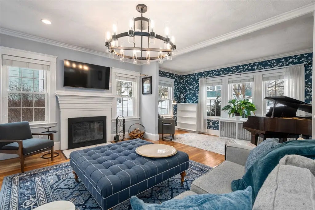 10 Grayson St, Boston