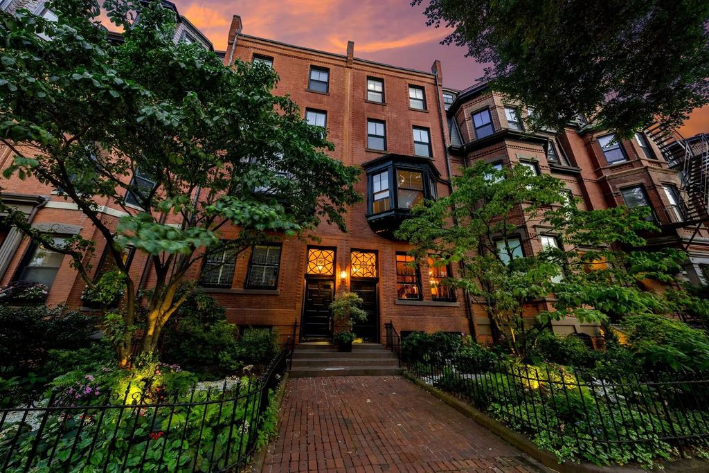 359 Beacon Street #2, Boston