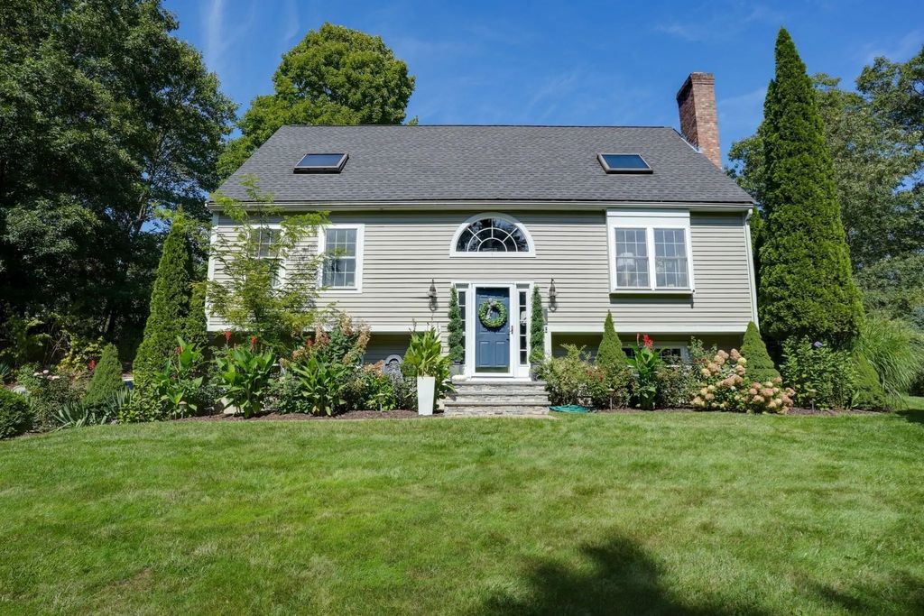 293 Brigham Street, Hudson