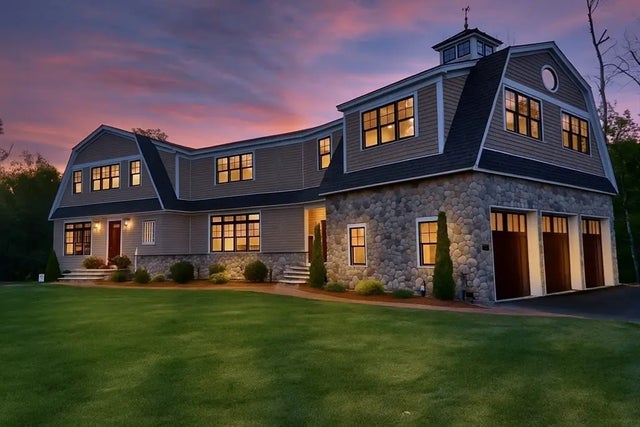 70 Mccallar Lane, Concord