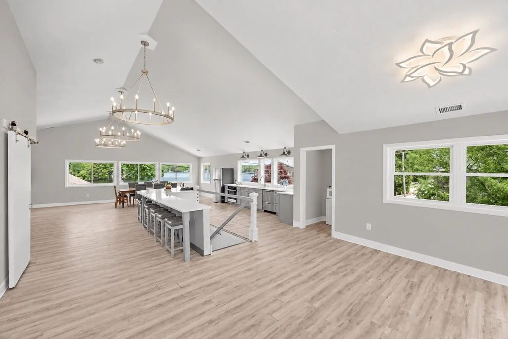 6 Wilson Ave, Spencer