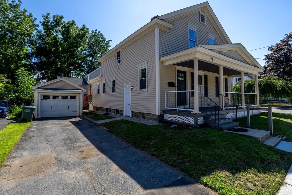 178 Walnut St, Leominster