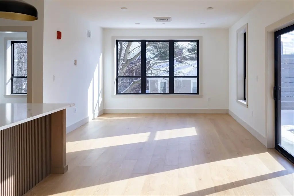 1025 Massachusetts Avenue #214, Arlington