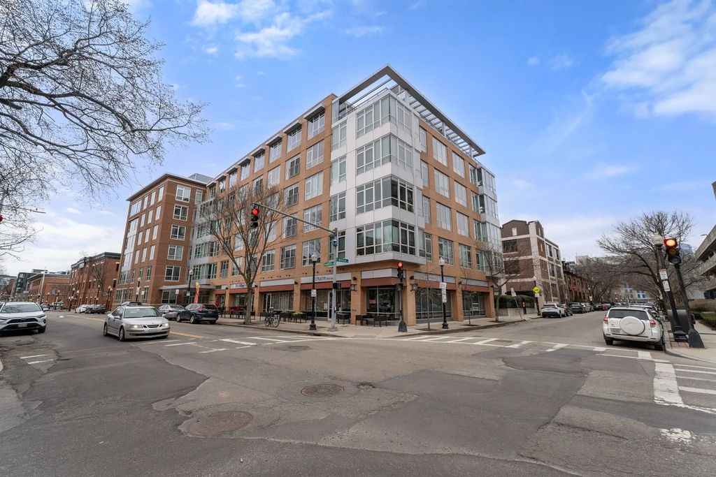 700 Harrison Ave #516, Boston
