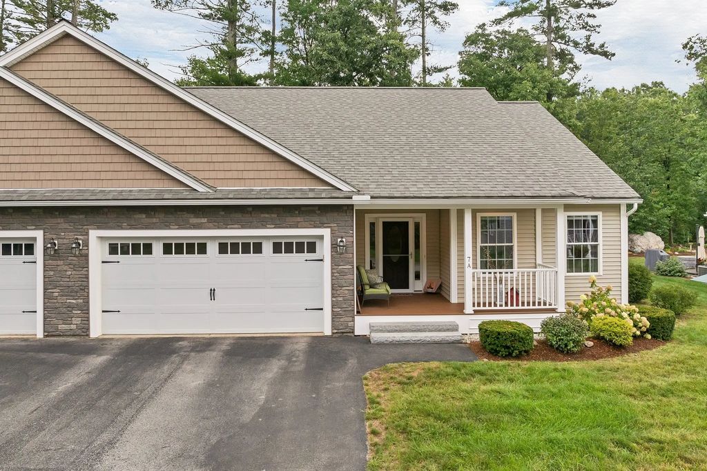 7 Benning St #a, Amherst