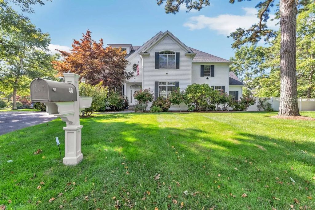 48 Eagle Dr #48, Mashpee