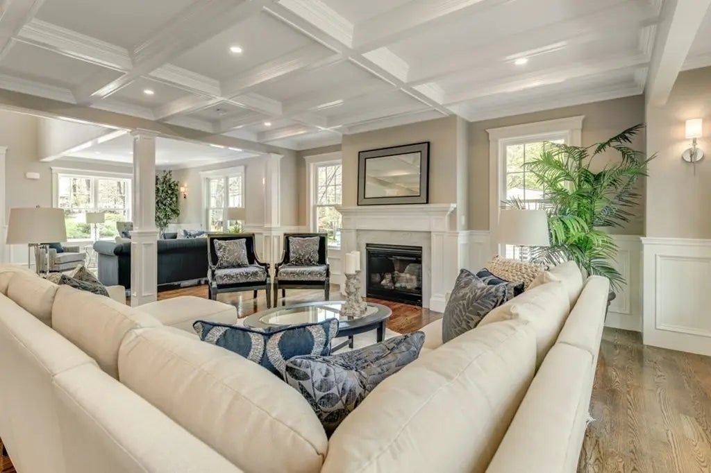 28 Maurice Rd #28, Wellesley