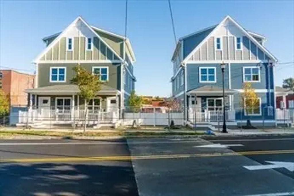 680 South East St., Holyoke