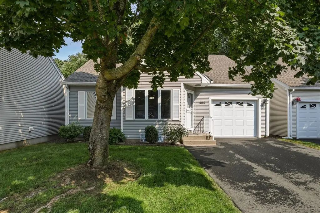 505 Alvord Pl #505, South Hadley