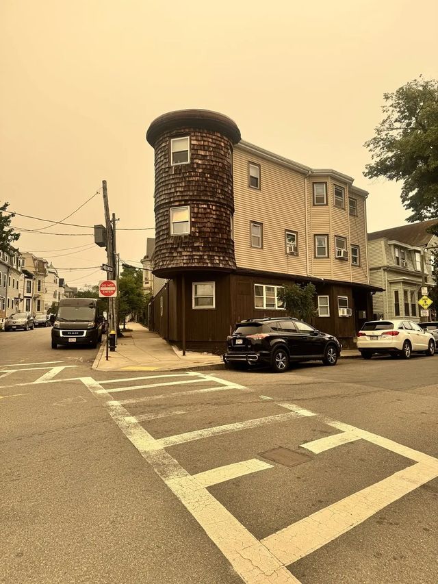 10-14 Marion St, Boston