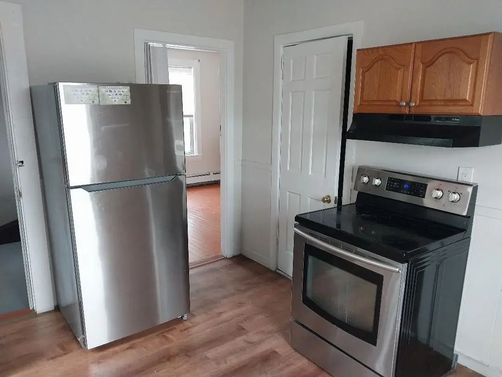 15 Astor St #3, Lynn