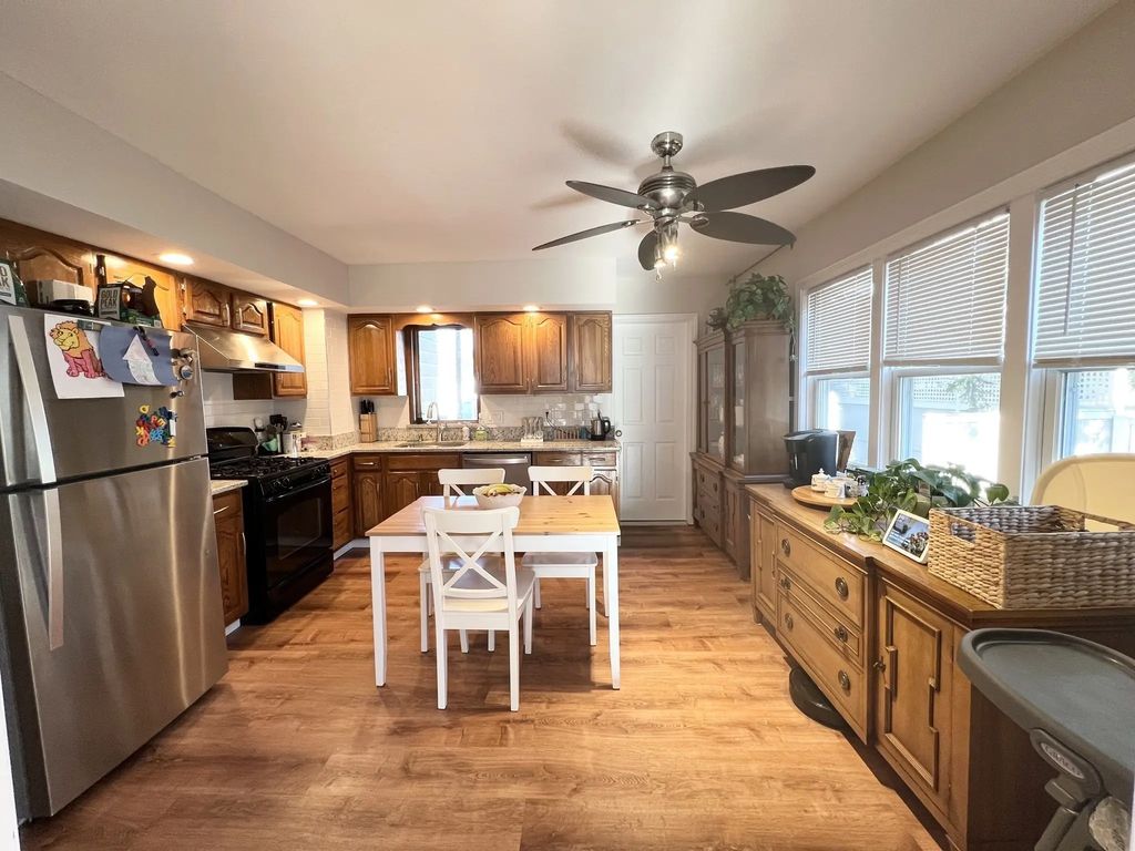 9 Woodland #9, Belmont