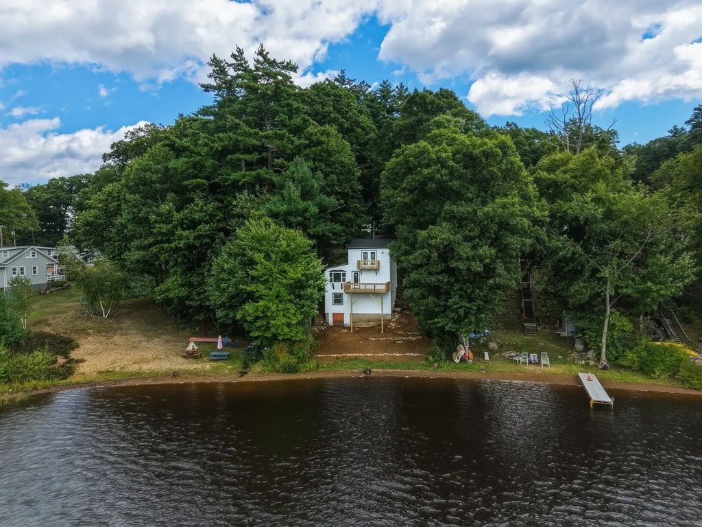 73 Cubles Dr, Brimfield