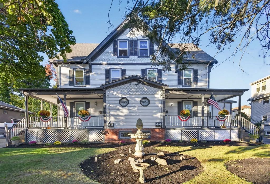 31-29 Sixth St, Medford