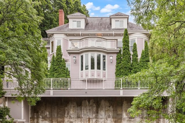 91 University Rd #2, Brookline