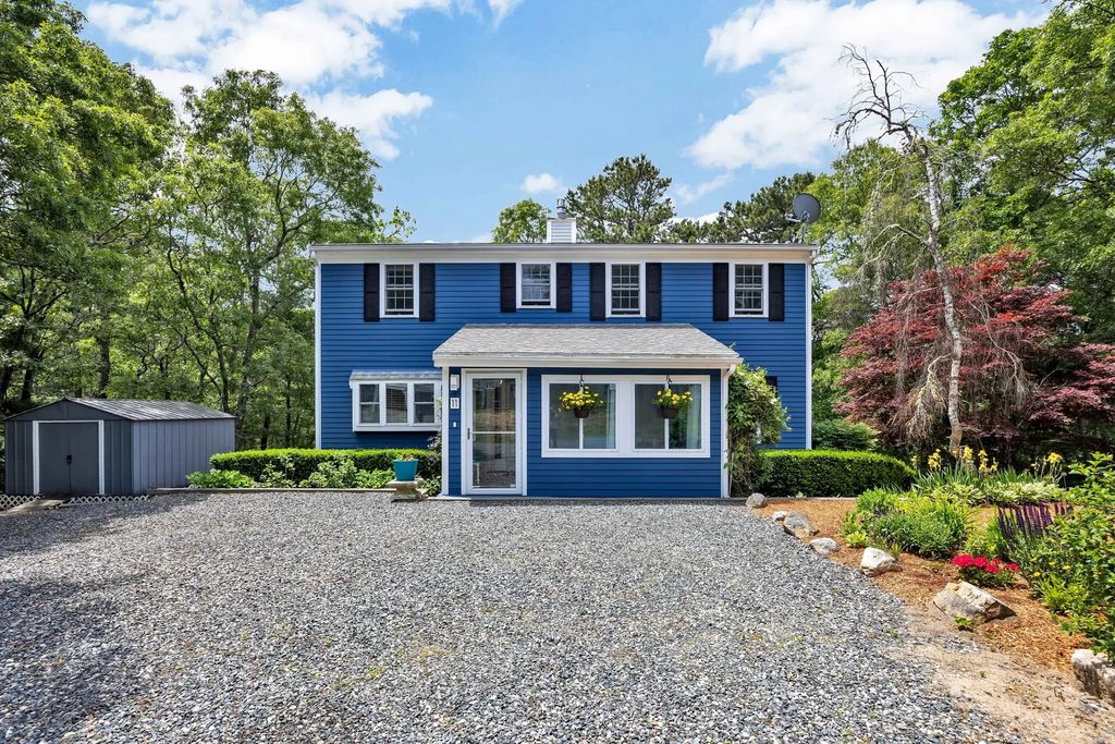 11 Santuit Pond Rd, Mashpee