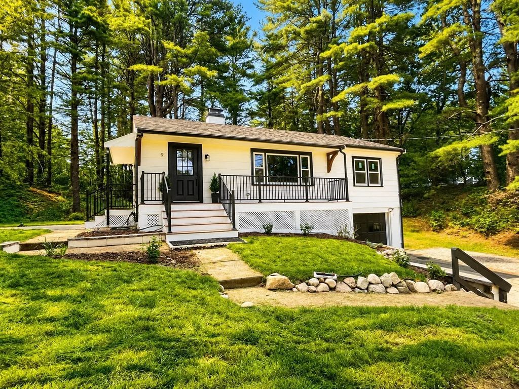 9 Bridge St, Medfield