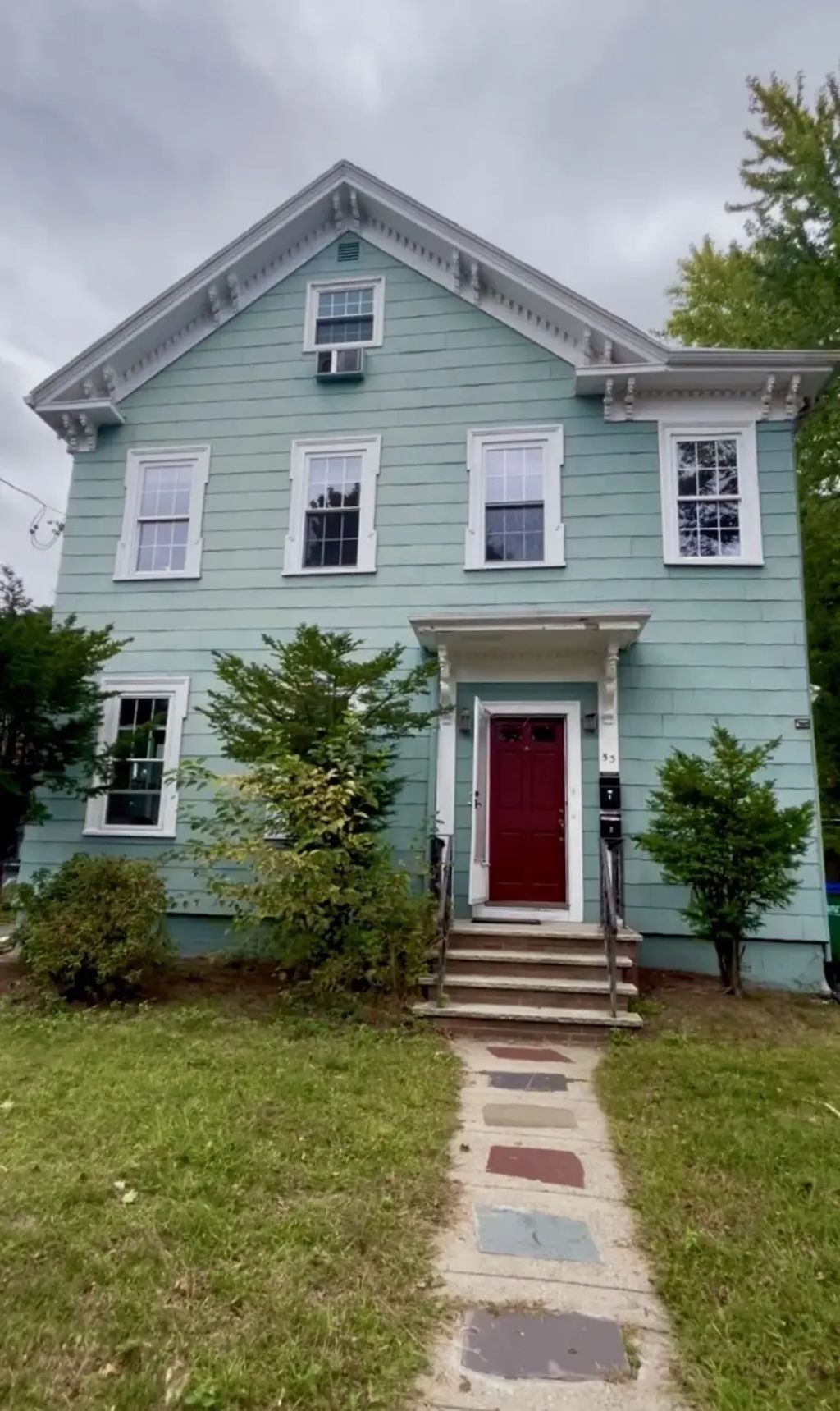 53 Oakland St #b, Medford