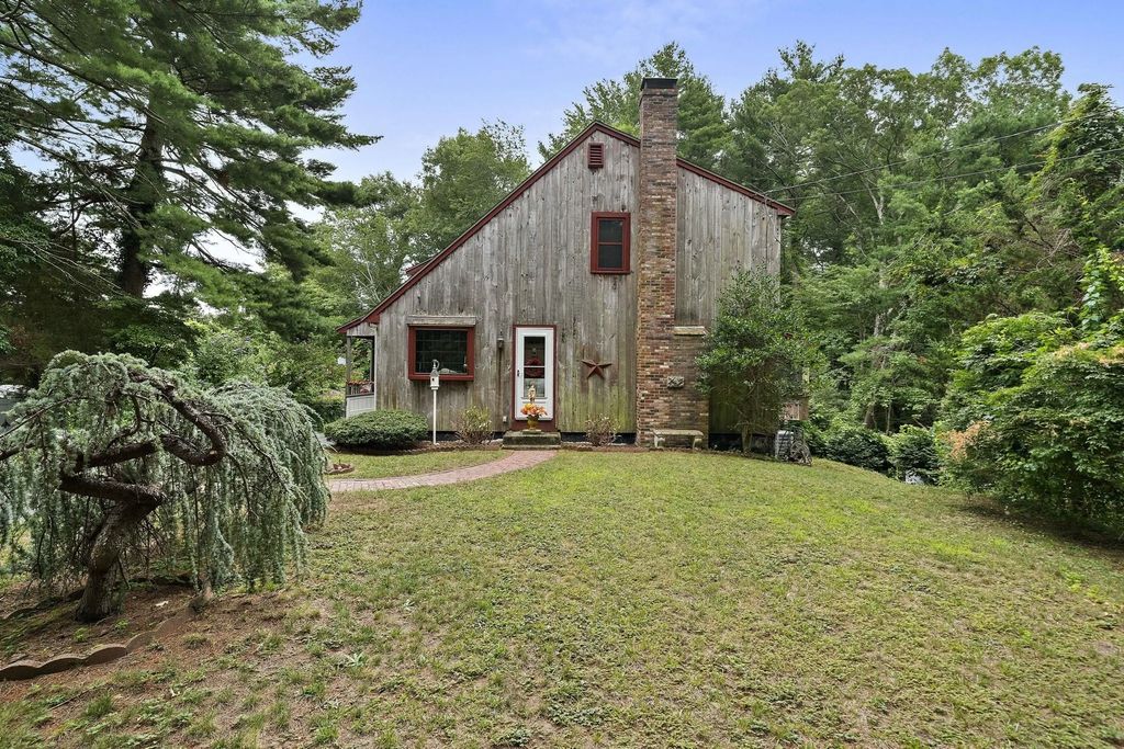 81 Furnace St, Marshfield