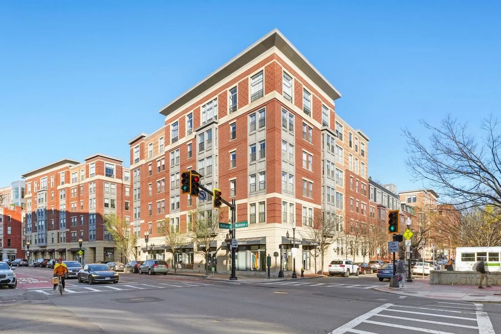 25 Savoy Street ##ps 230/231, Boston