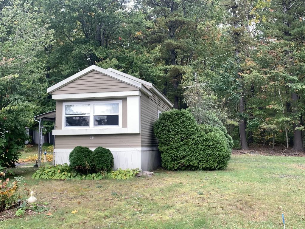 29 Conestoga, Brookfield