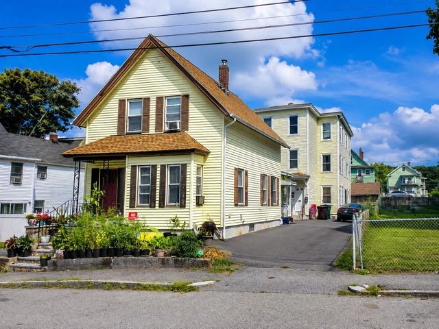 60 Andrews St, Lowell