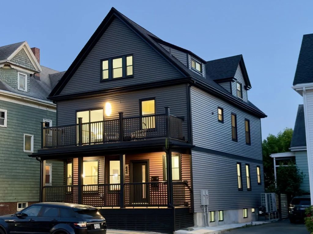 446 Broadway #1, Somerville