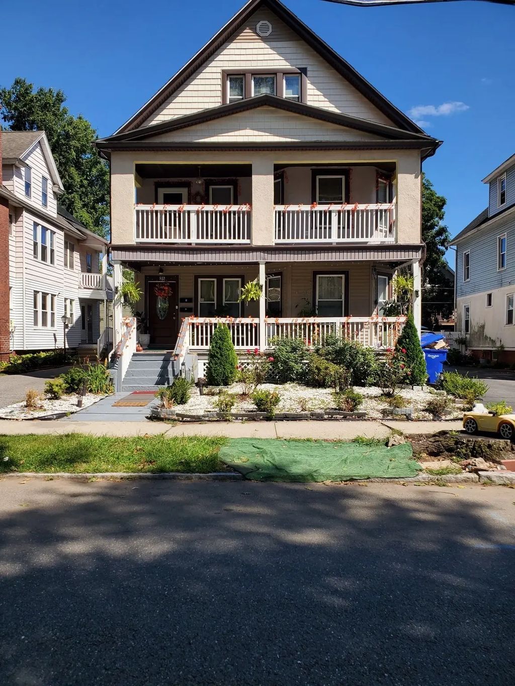25 Kimberly Ave, Springfield