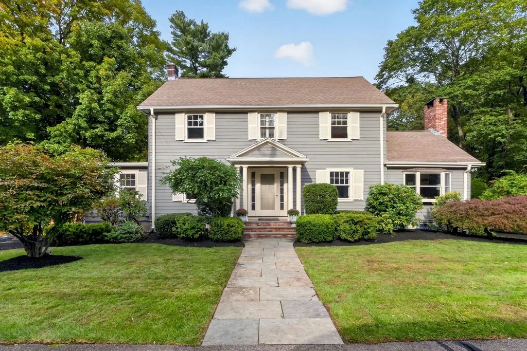 12 Grantland Rd, Wellesley