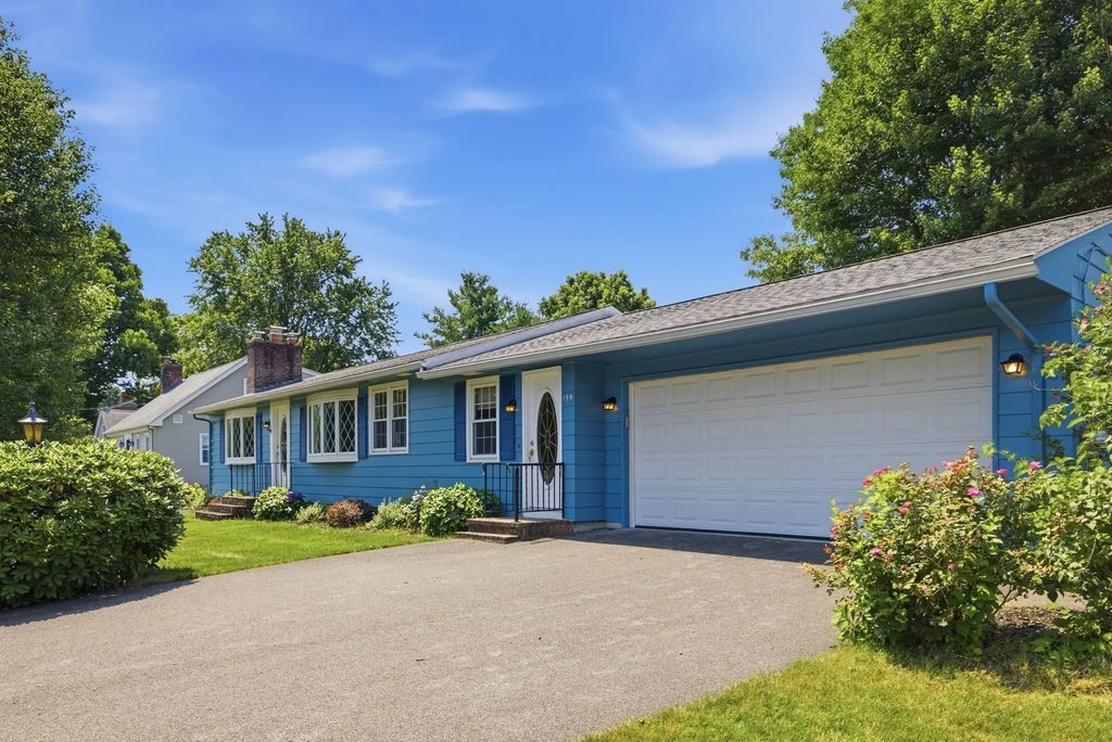 159 Mountainview Rd, East Longmeadow