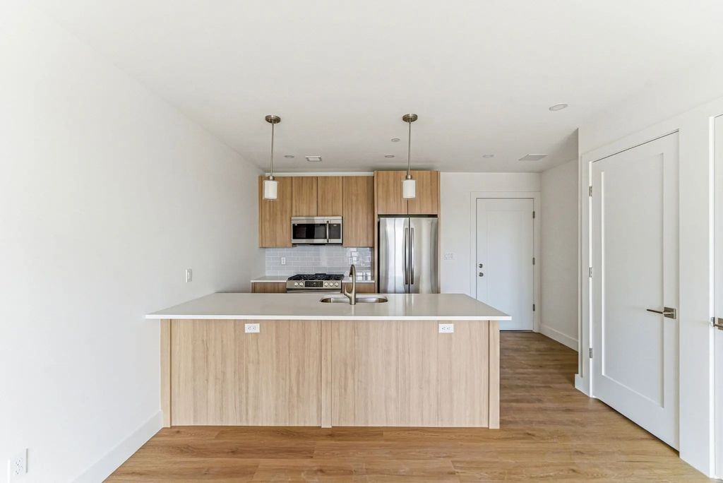 1035 Commonwealth Ave #501, Boston