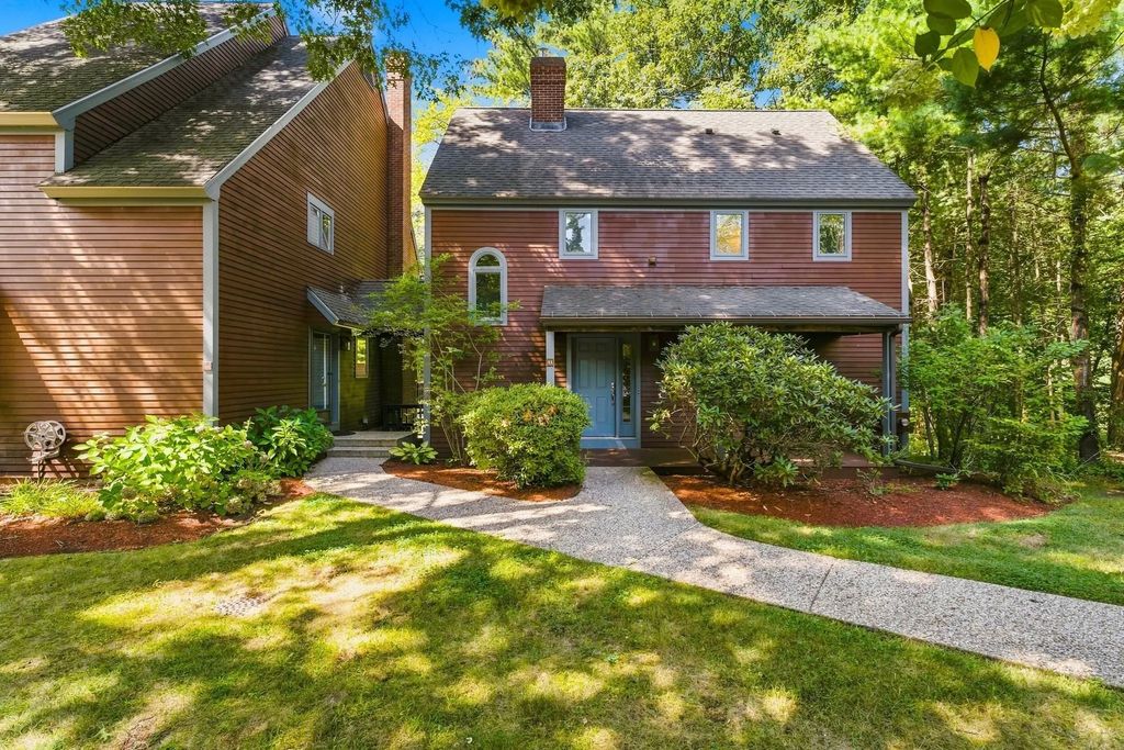 13 Bates Ln #13, Westford