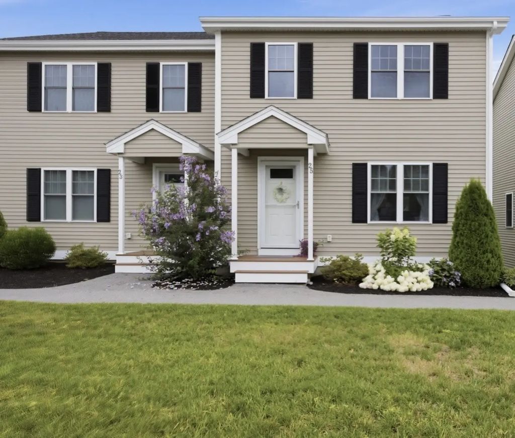 25 Riverside Dr. #25, Lakeville