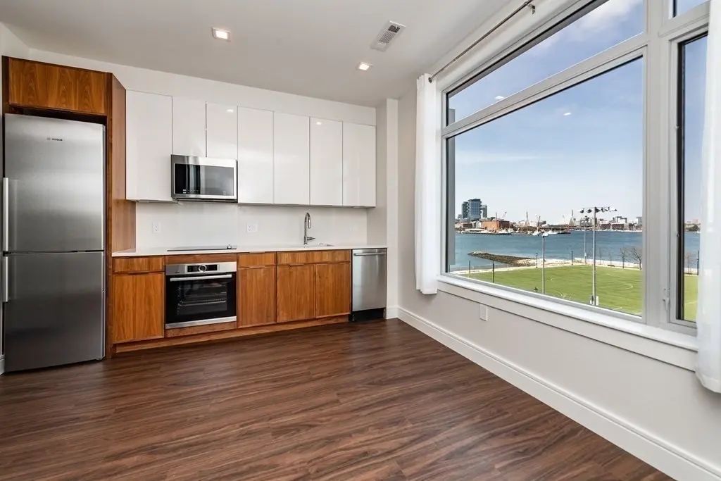 99 Sumner St #0413, Boston
