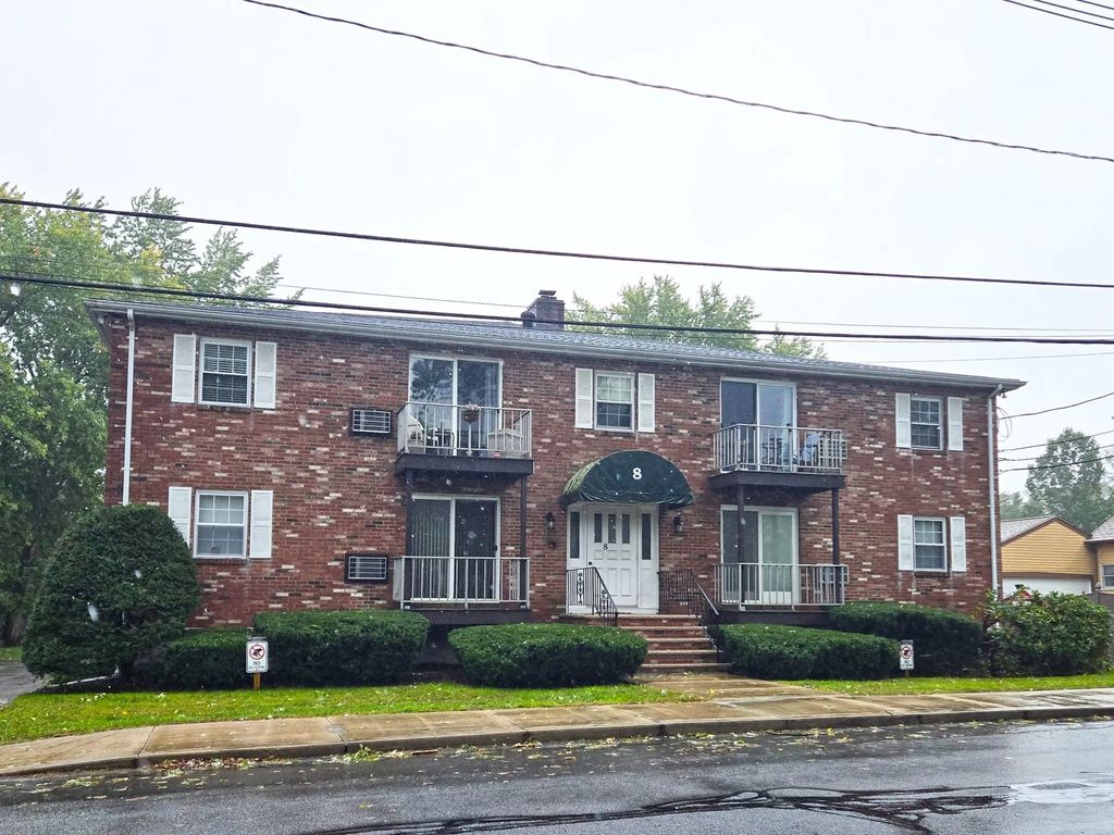 6-8 Broadway Ave #8, Ipswich