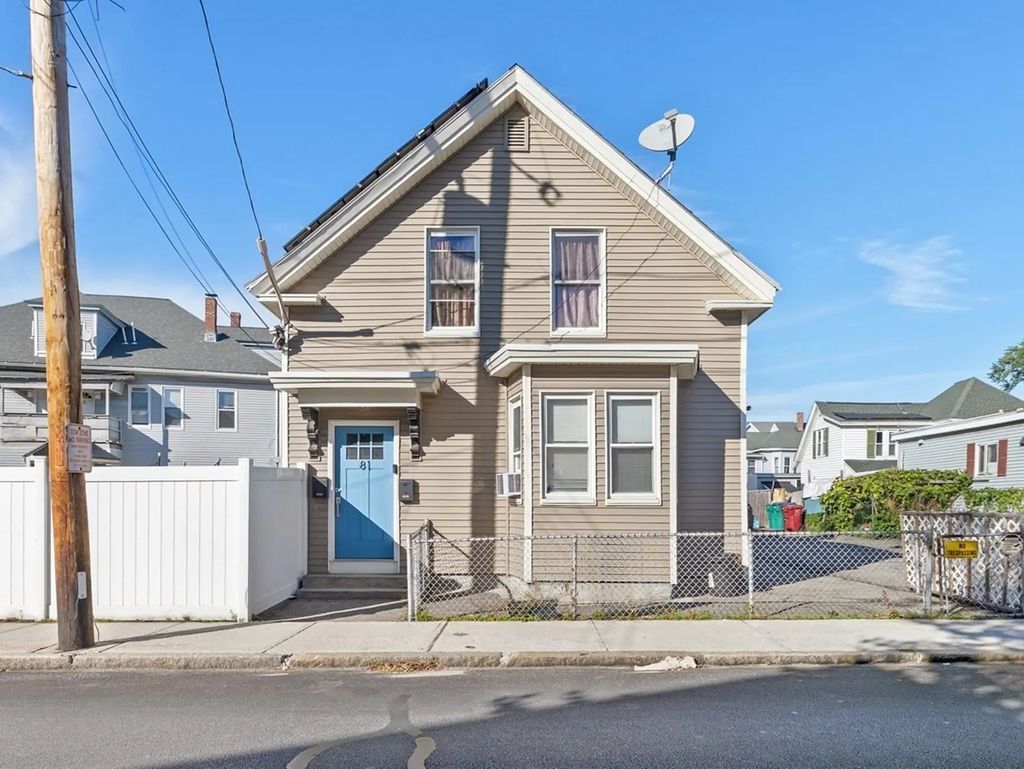 81 Liberty St, Lowell
