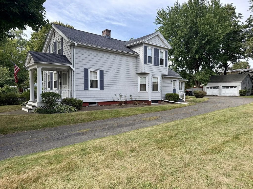 126 Main St, South Hadley