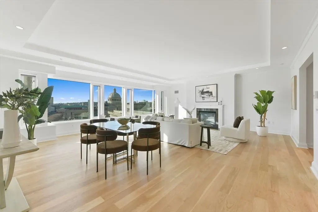 100 Belvidere St #8h, Boston