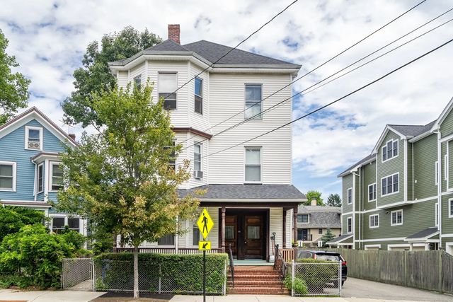 86 Chestnut St, Brookline