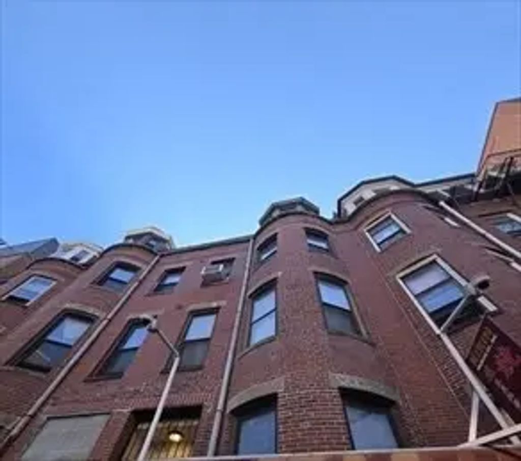 81 Tyler St #3, Boston