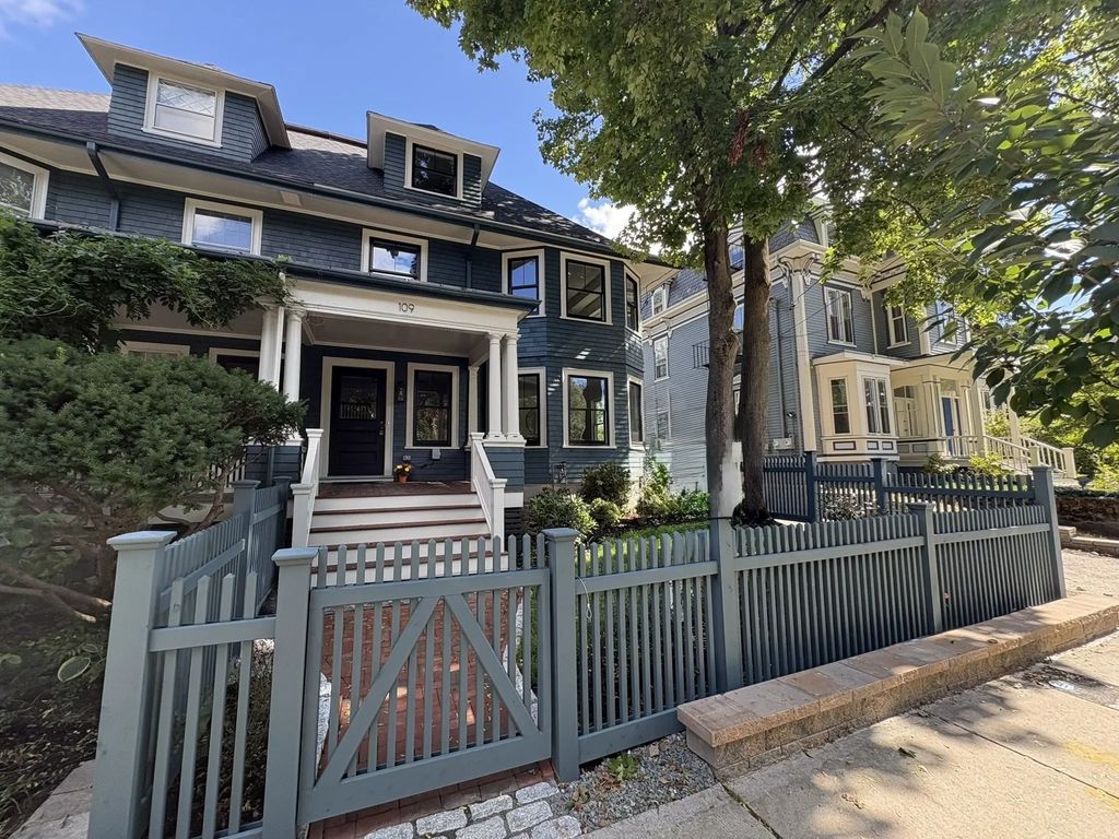 109 Lake View Ave, Cambridge